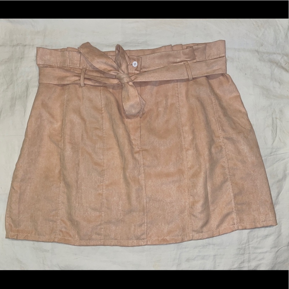 Blush Belted Skirt - Picture 4 of 13